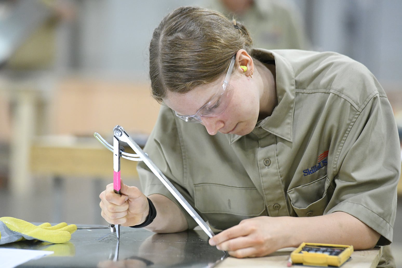 Open image in modal}